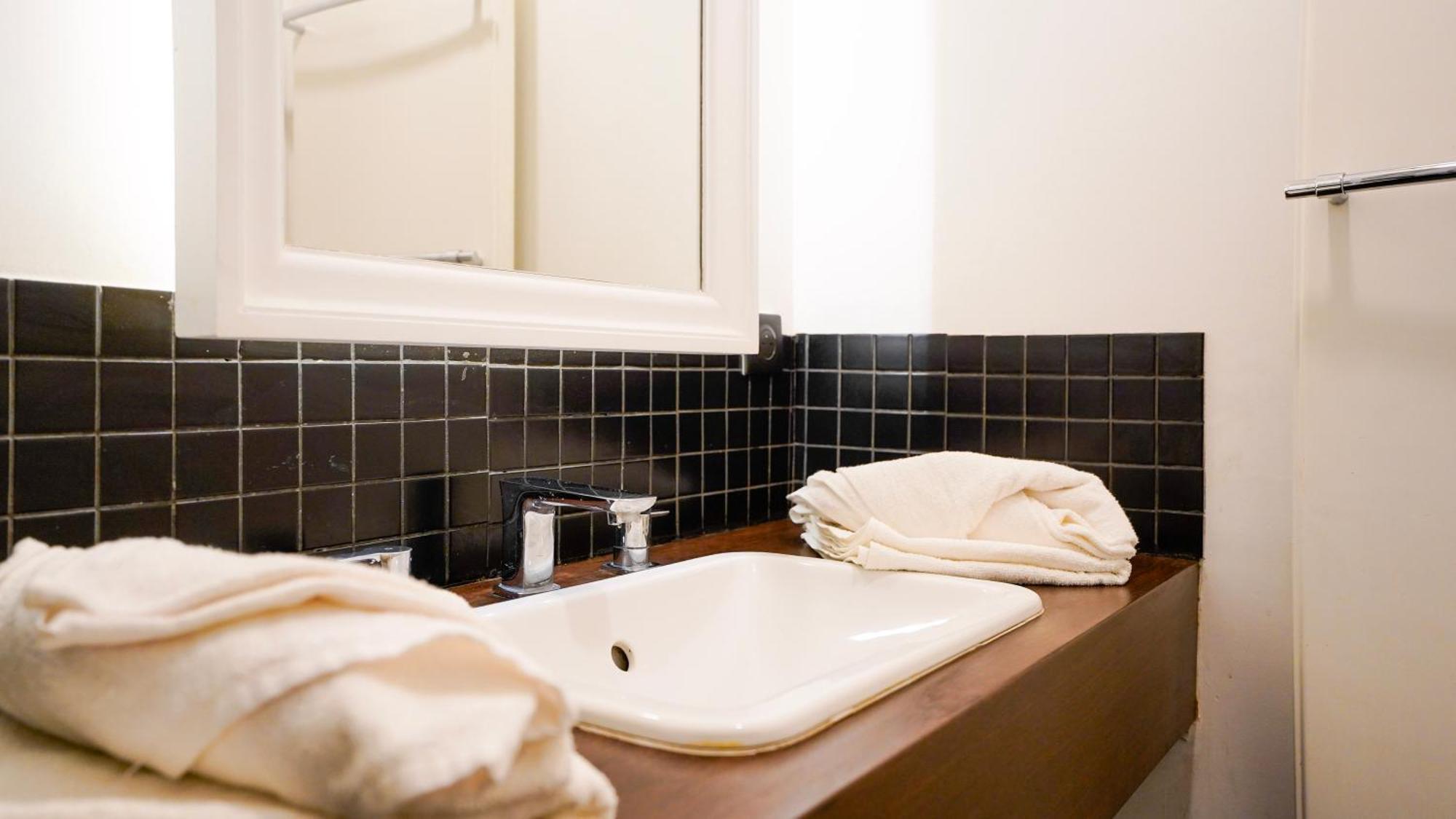 Apartment Luxury Jungle Loft With Private Garden, Jacuzzi & Hammam